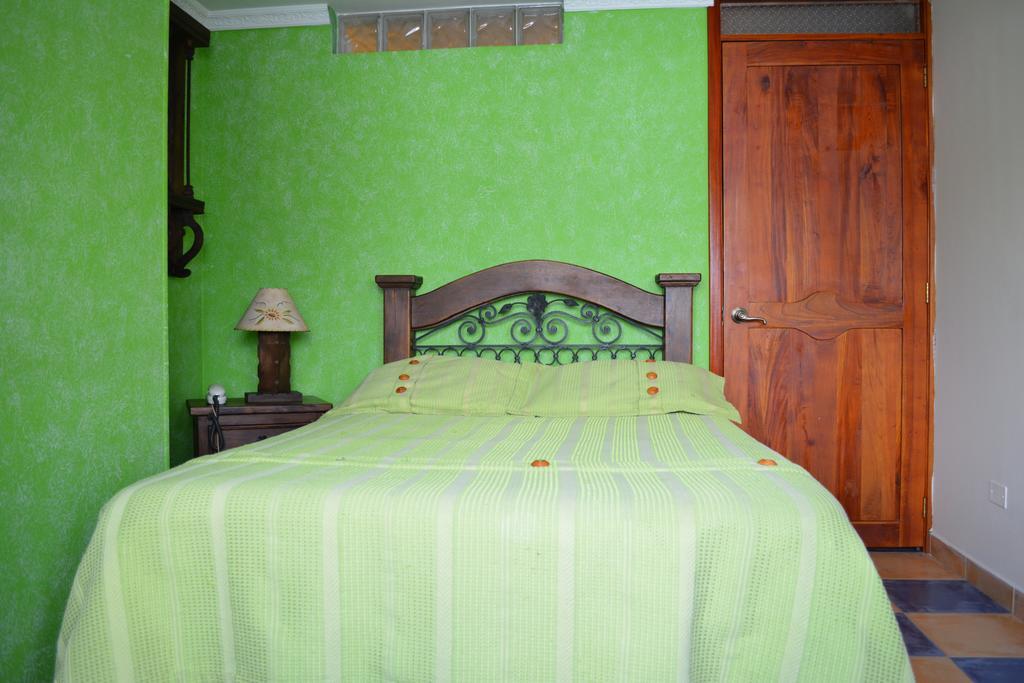 Hotel Casa Colonial Santa Rosa De Cabal Camera foto