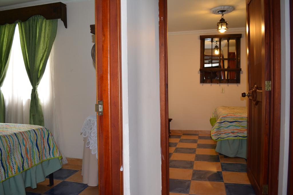 Hotel Casa Colonial Santa Rosa De Cabal Camera foto