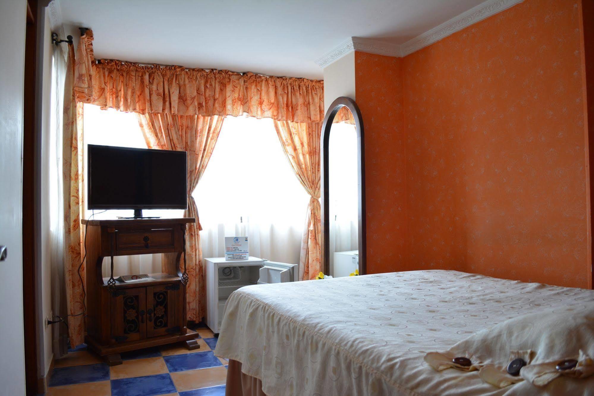 Hotel Casa Colonial Santa Rosa De Cabal Esterno foto